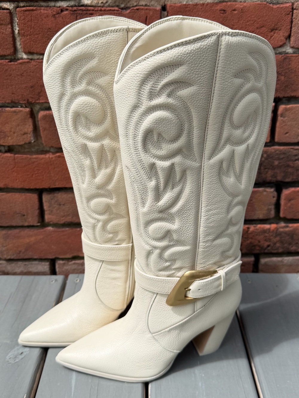 Vince Camuto White Western Cowboy Boots